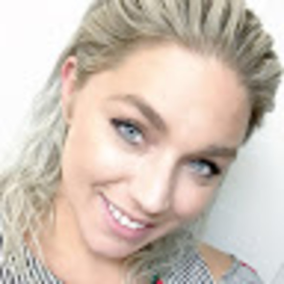 Meet your Posher, Ivy - Picture 1 of 1